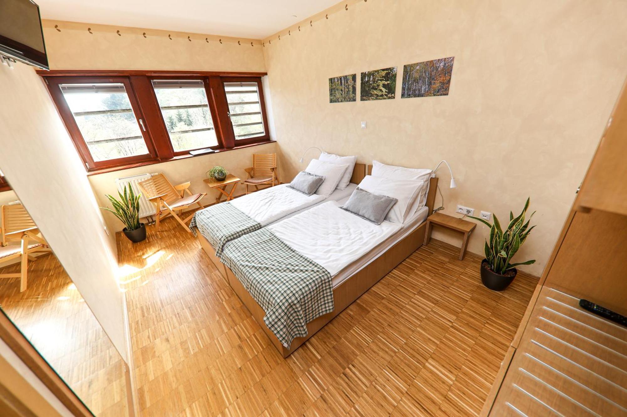 Hotel Celjska Koca Целе Экстерьер фото